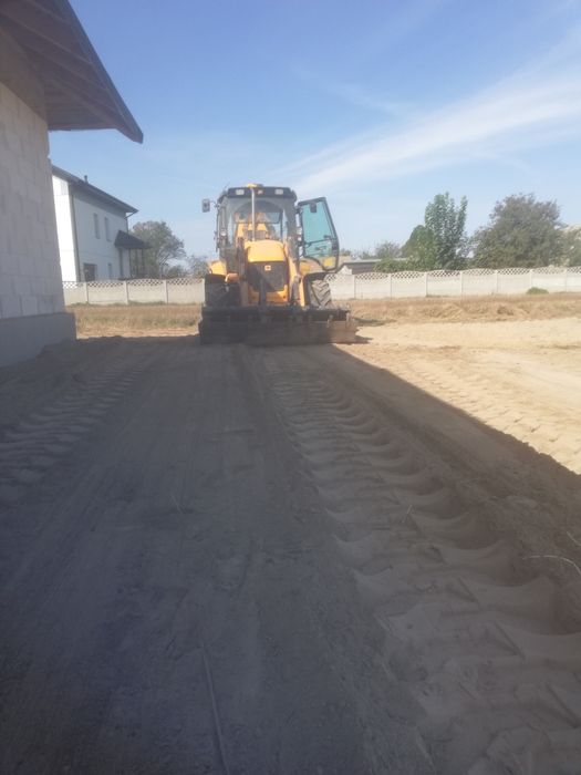 Usługi koparko ładowarką, młot ,rozbiórki i wyburzen, ziemia,piach