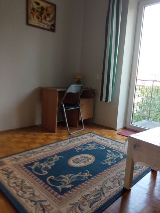 Pokój 16m umeblowany dla nie palącego mężczyzny  1200l zl