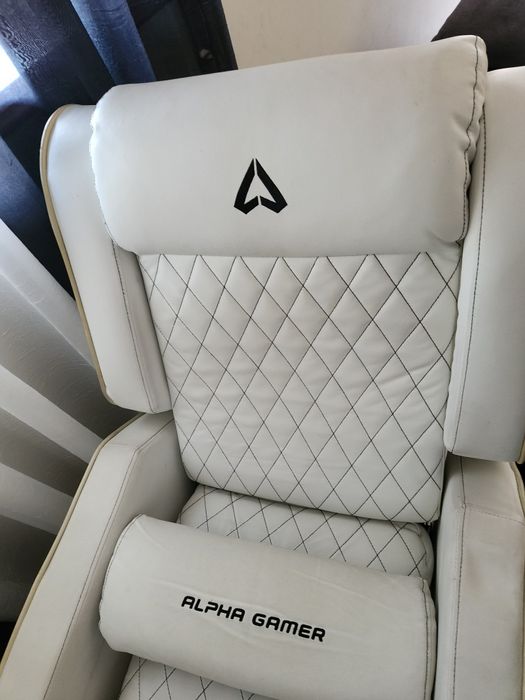 Sofa alpha gamer