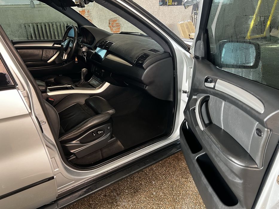 Продам BMW X5 в кузові Е53