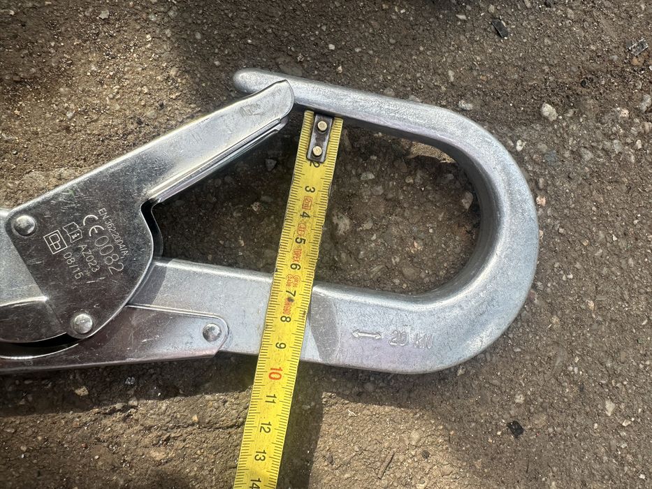 Hak karabinek wspinaczkowy aluminiowy zatrzaskowy automatyczny 20kn
