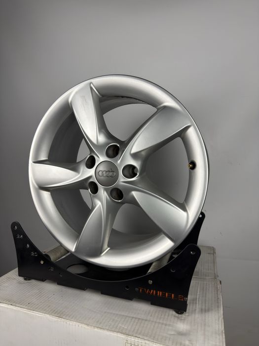 Диски R17 5.112 ЕТ:37 Ауді А4 А6 Пасат Гольф Шкода а5 а7