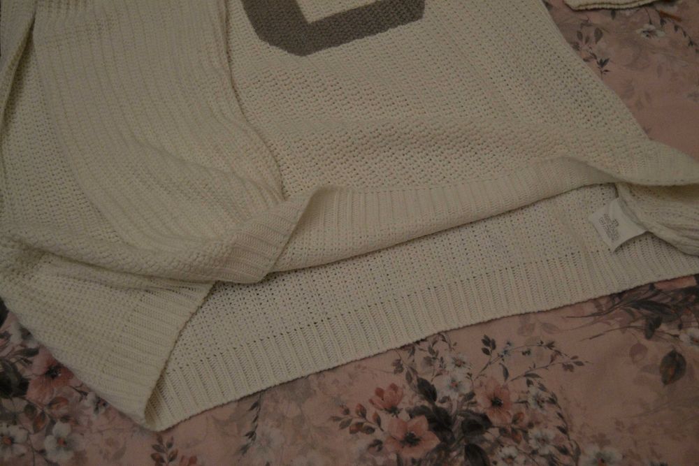 Biały sweter 100% akryl Made in Italy