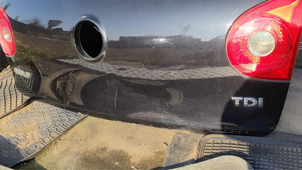 Klapa VW Golf V HB LC9Z