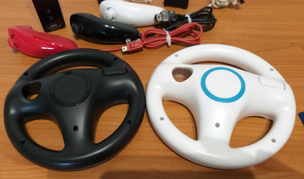 Comandos e Acessórios Wii