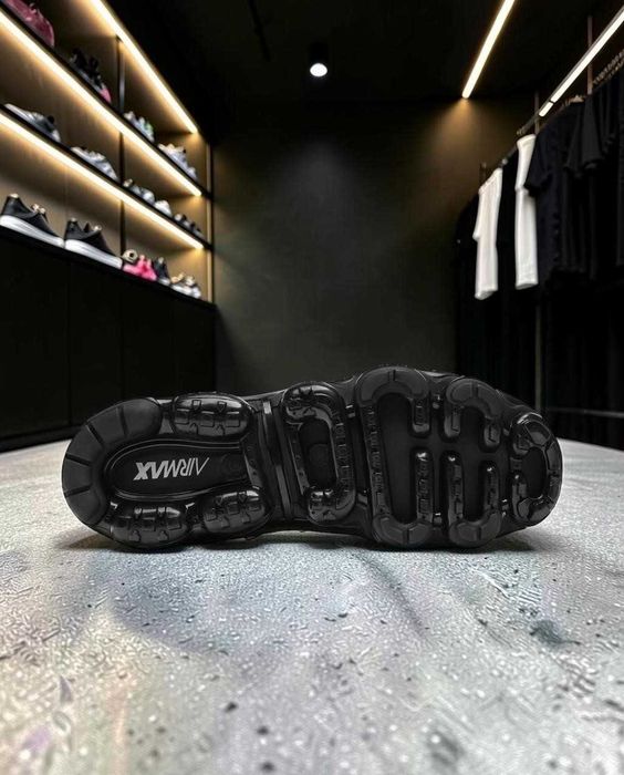 Кросівки жіночі Nike Air VaporMax Plus Triple Black женские кроссовки найк вапормакс