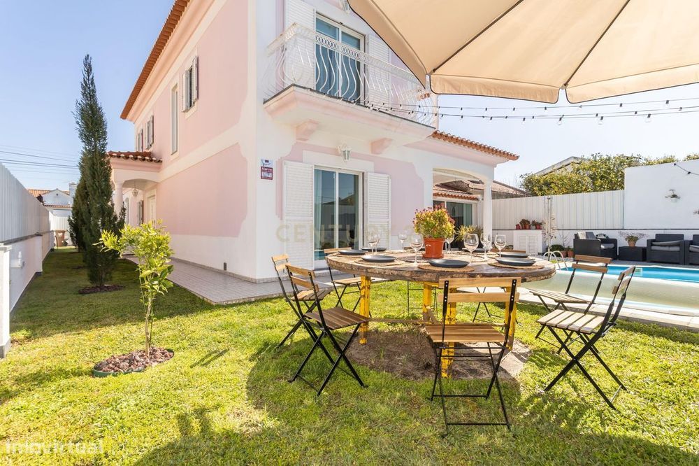 Moradia T4+1 com Piscina e Jardim nos Redondos – Espaço, Conforto e Pr