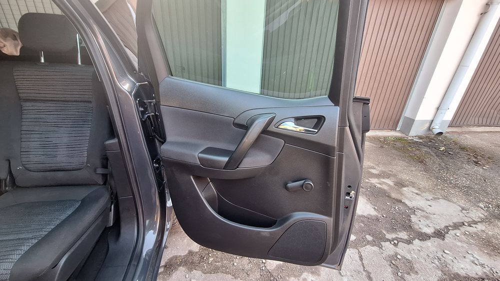Osoba prywatna Opel Meriva b 2 1.4 parktronik kamera cofania rejestrator