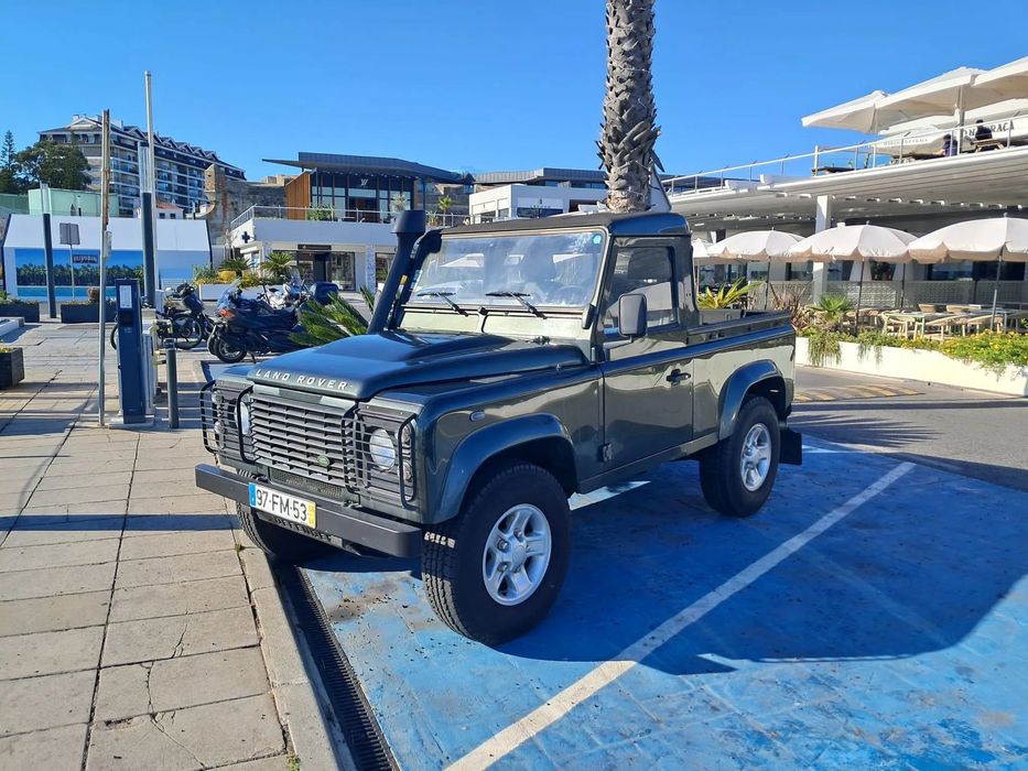 Land Rover Defender 90 2.4 CRD SE