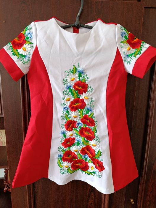 Вишита сукня на зріст 116 см