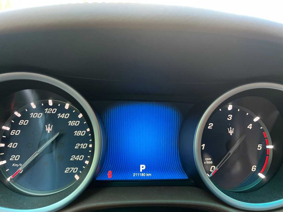 Продам Maserati Ghibli.