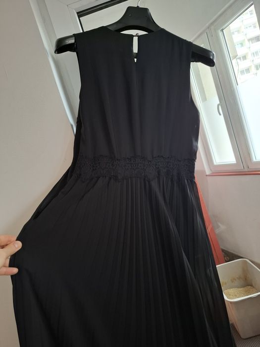 Czarna długa sukienka wizytowa balowa studniówka 38