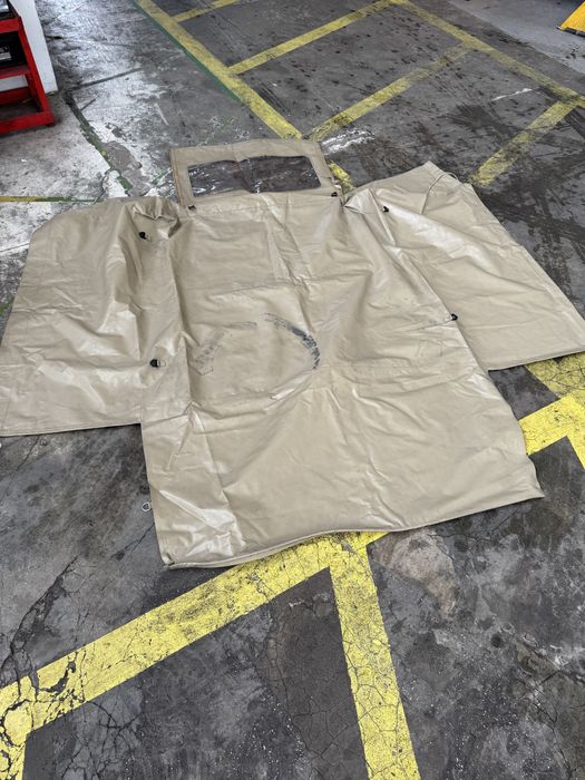 Lona Land Rover Defender