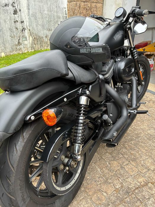 HARLEY IRON 883 2012 • 8.431 Km • Extras • Estado impecável