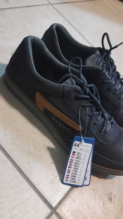 Buty  Bugatti rozm 44 nowe z metką!