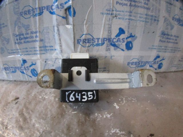 Botão / interruptor electromecânico / relé KIA Carnival / Grand Carniv