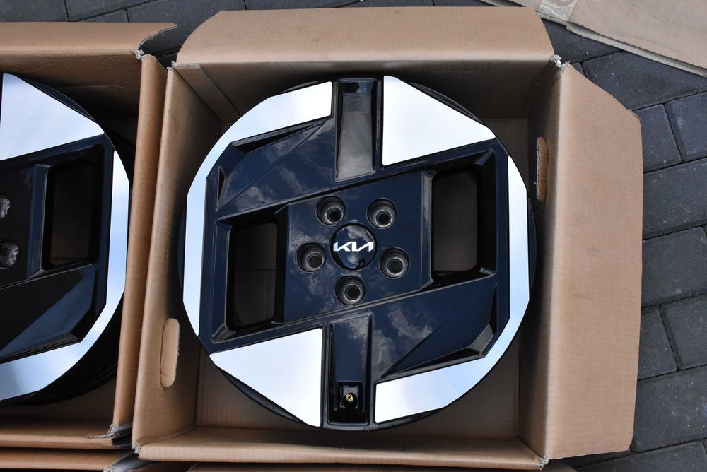 NOWE Felgi OEM Kia EV3 GT LINE 52910-EV100 18" ORYGINAL