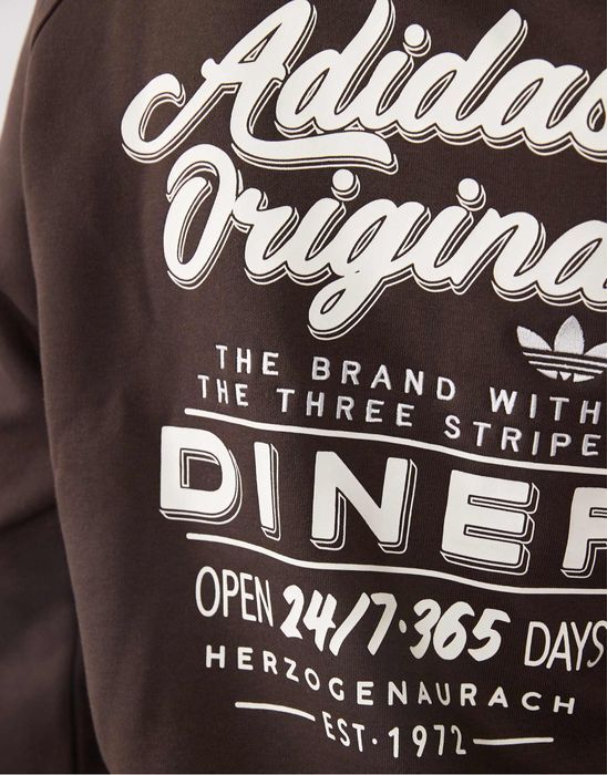 Коричневий светр з принтом  adidas Originals