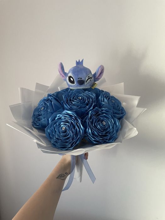 Bukiet róż ze wstążki Stitch