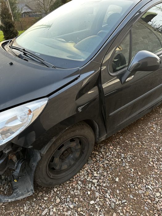 Pegout 207 po stluczce