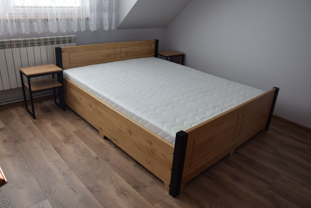 Łużko dębowe loft