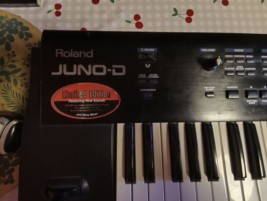 Roland Juno -D polecam bardzo.Odbiór osobisty!