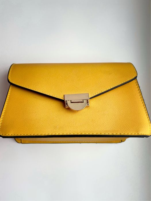 Сумка з ремінцем