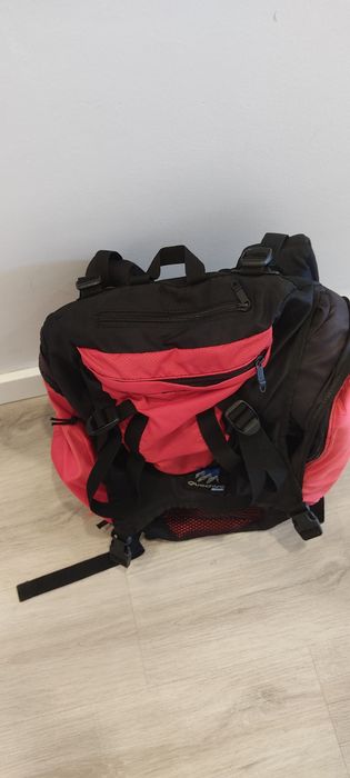 Mochila Forclaz 50lt com proteção de chuva