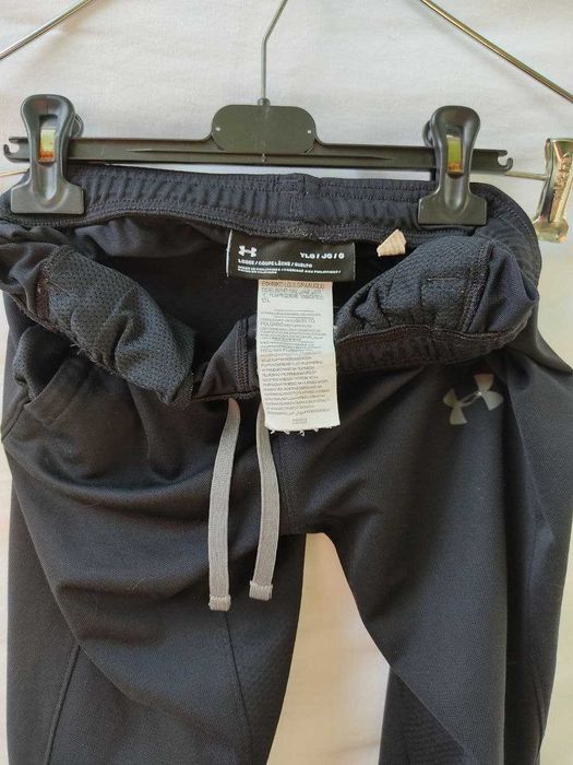 Чорні спортивнi брюки under armour xs Нові без дефектів