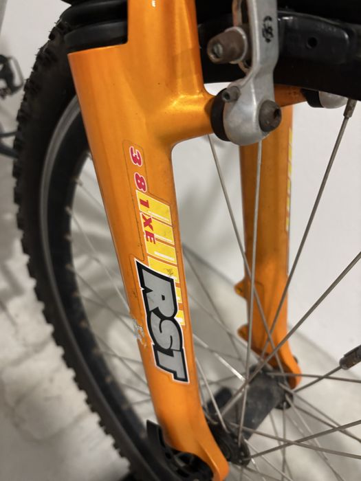 Bicleta c/ suspensão total