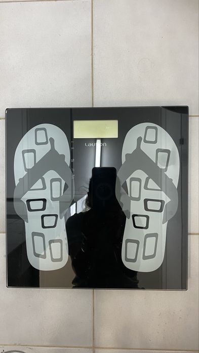 Balanca digital de casa de banho WC Larson