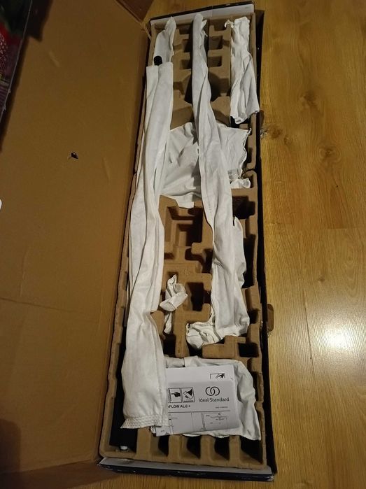 Zestaw prysznicowy ścienny Ideal Standard Ceraflow ALU+