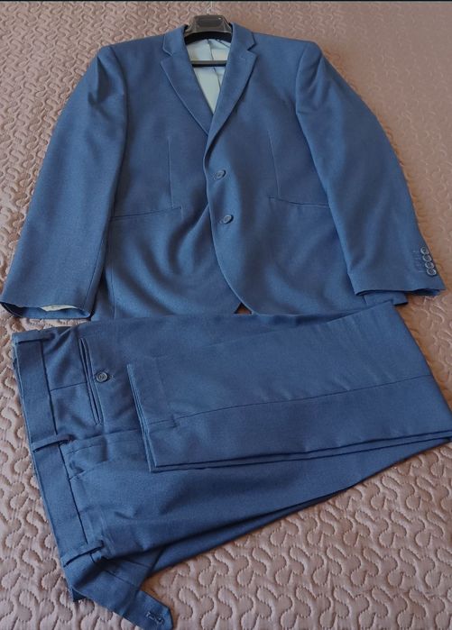 Vários Fatos de Homem