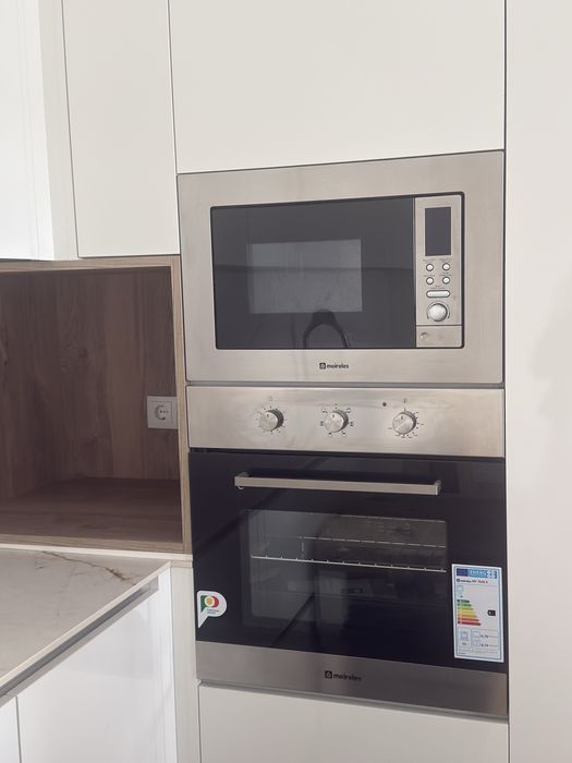 Forno e microondas Meirelles (Novos)