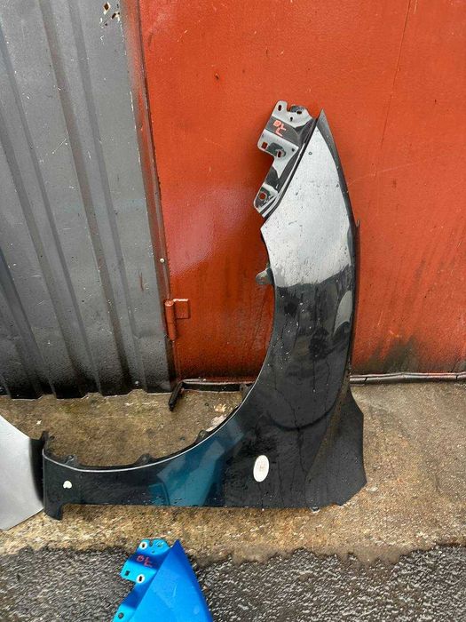 Крило Mazda 3 BL