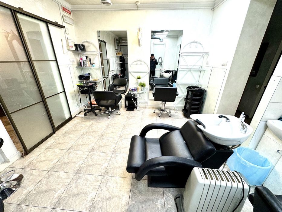 Продам приміщення салон краси, центр міста, 95 квартал, 78 м.кв