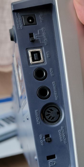 Teclado Midi EDIROL PC-50