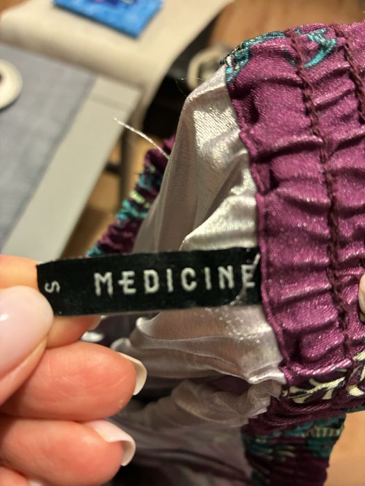 Spodnica midi Medicine