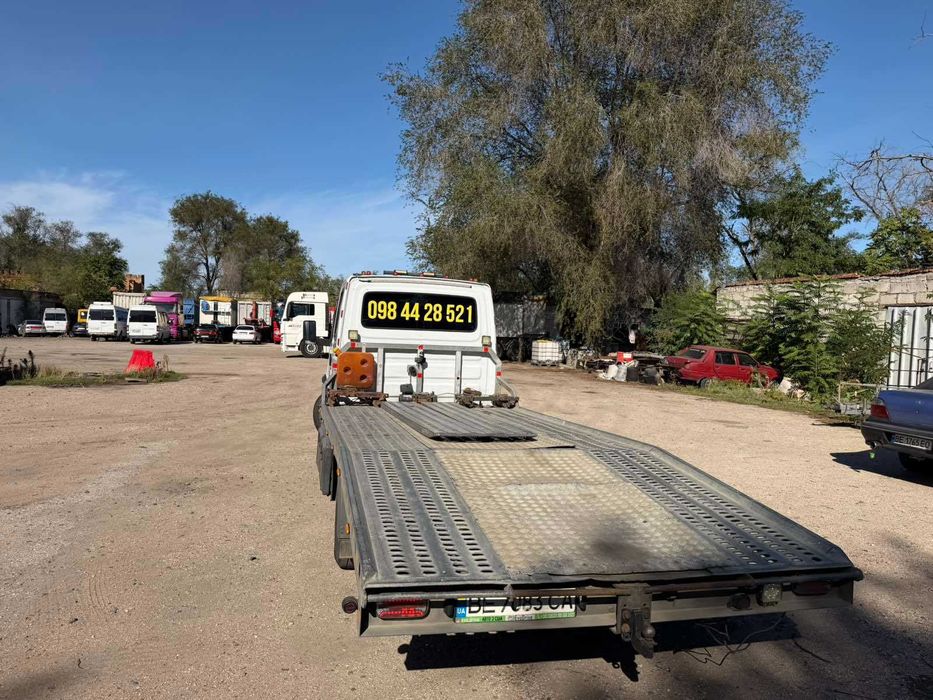 Продам эвакуатор Iveco daily