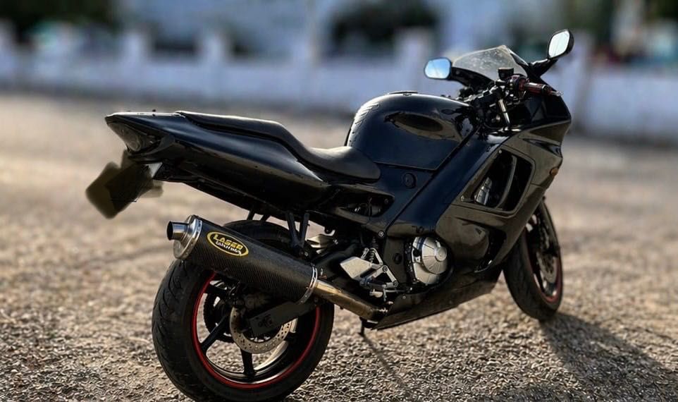 Honda CBR 600 Preta