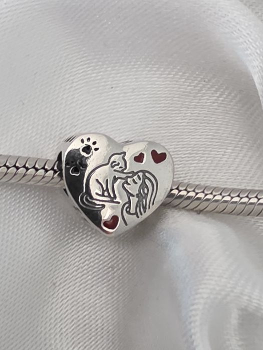 Charms srebrny zawieszka do pandora  do bransoletki pupil łapka S925
