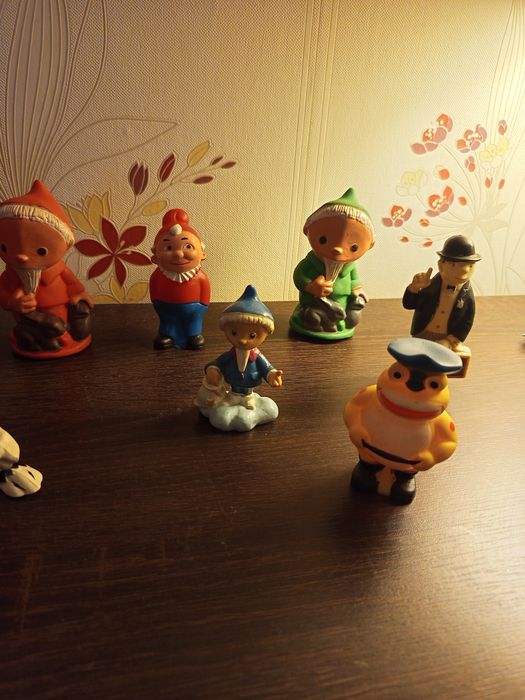 Zestaw 12 figurek bajkowych prl