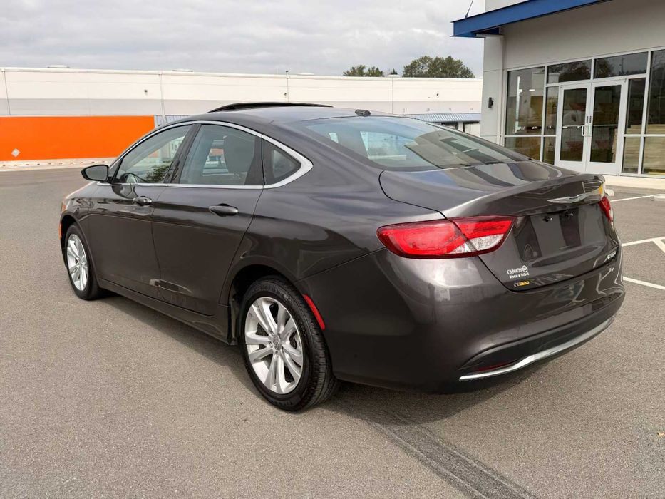 Chrysler 200 S      2015