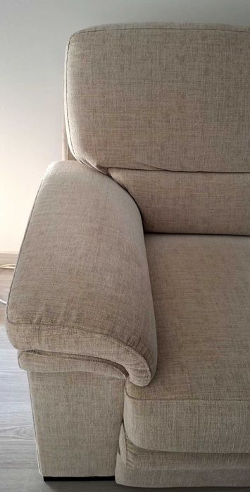 Sofa três lugares