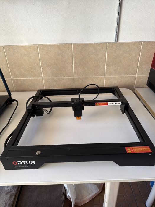 Máquina de gravação e corte a laser Ortur Laser Master 3 LE *Edição Limitada 10W + acessório Rotativo *