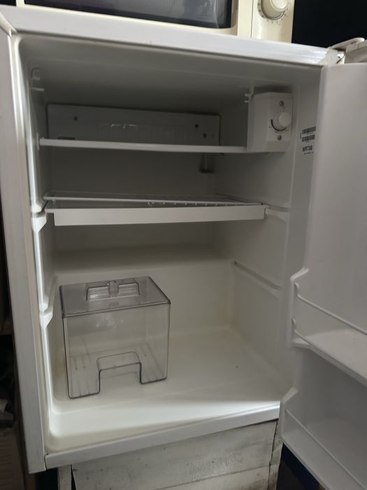 Холодильник маленький