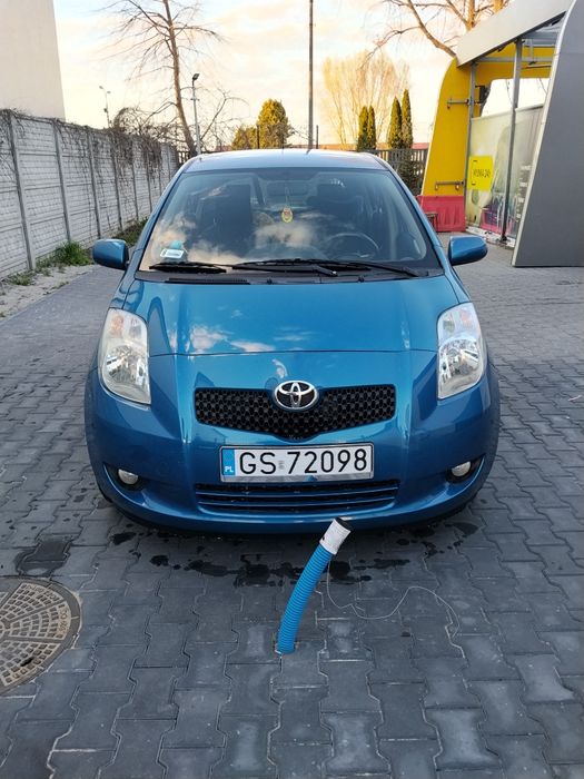 Sprzedaję samochód.