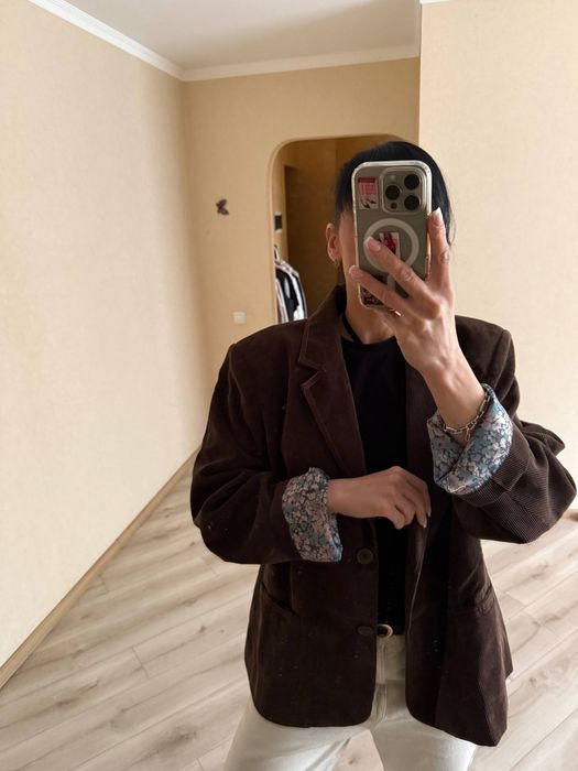 Піджак вельвет, Італія