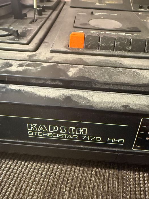 Wieża stereofoniczna typu All in one z lat 70/80