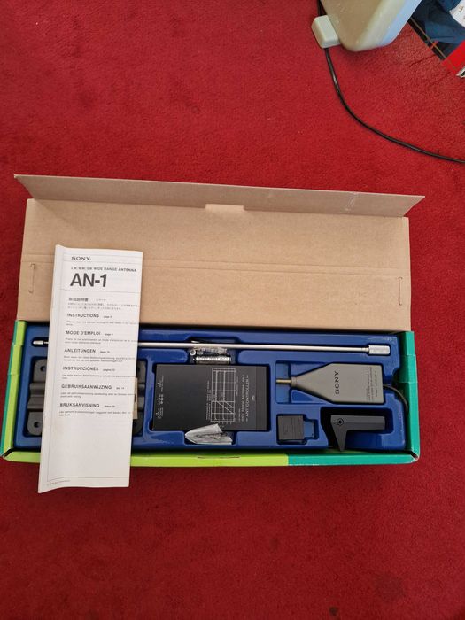 Antena  "Sony "modelo AN- 1 para recepção de radiocomunicações